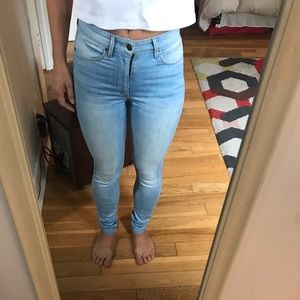 1981 High Waisted Guess Skinny Jeans